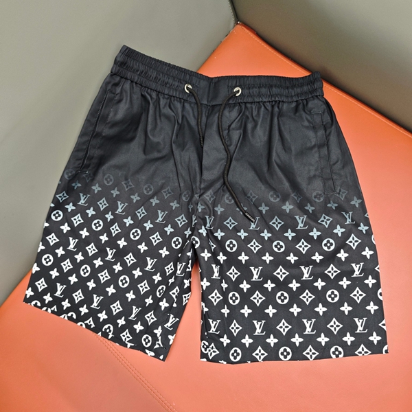 ブランドハーフパンツ正面デザイン